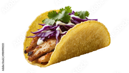 Φωτογραφία Crispy corn taco with grilled chicken red cabbage cilantro and crema, isolated o