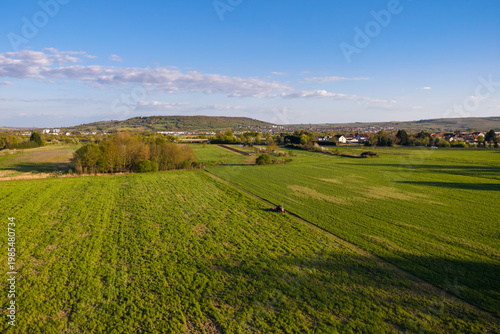 Wallpaper Mural Wiese mit Traktor bei Sporkenheim Torontodigital.ca