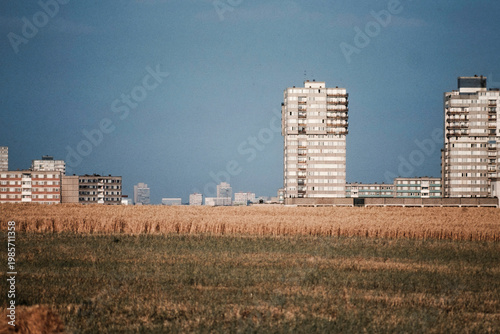 Historisches Foto Plattenbauten in Halle Neustadt, 1990, Halle (Saale), Deutschland