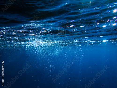 bubbles, bubble, water, underwater, sea, air, deep, undersea, under, background, wave, liquid, clear, clean, ocean, nature, texture, oxygen, blue, white, effect, transparent, foam, aquarium, aqua.