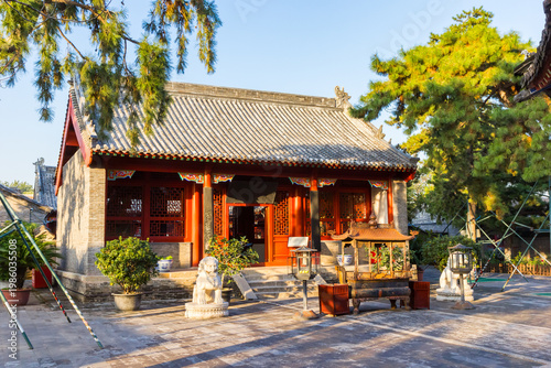 Wallpaper Mural Historic Baoen courtyard in the Dule temple complex of Jizhou, China Torontodigital.ca
