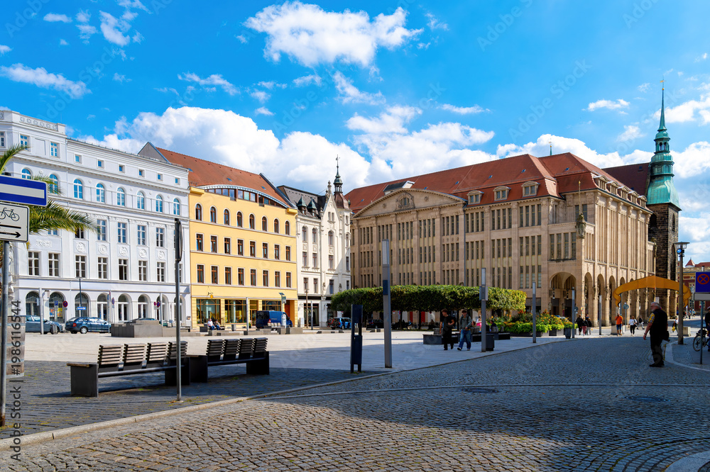 Obraz premium Görlitz, Germany – View of Marienplatz with Jugendstil department store and historic facades