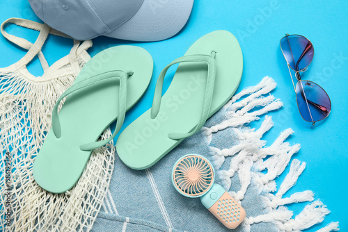 Flip flops with cap, sungla...