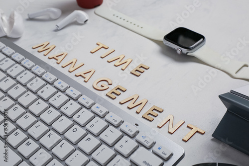 Text TIME MANAGEMENT, keybo...