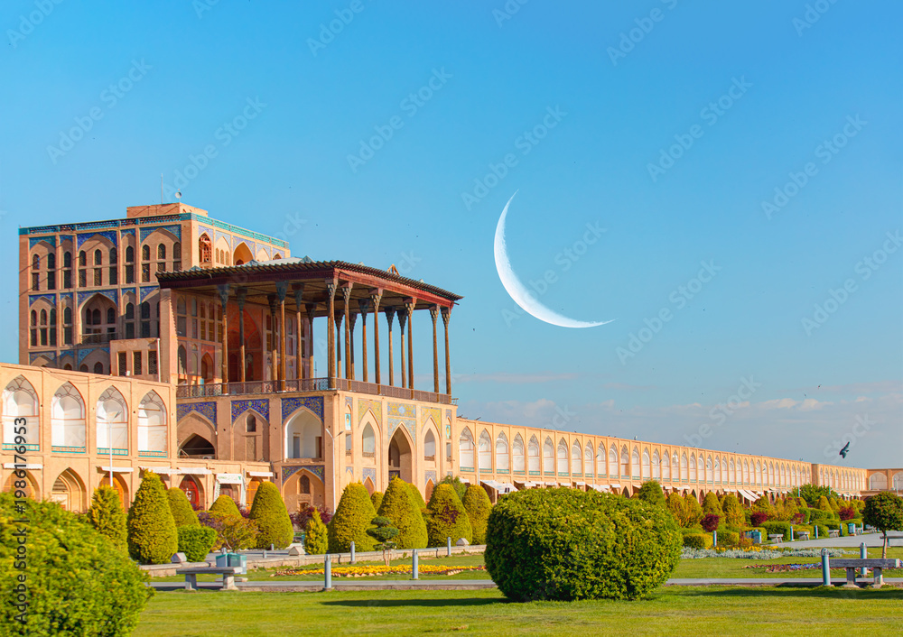 Fototapeta premium Shah (Imam) Mosque (Jameh Abbasi Mosque), Imam mosque in Naghsh-i Jahan Square - Isfahan, Iran