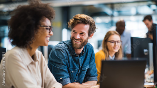 Building strong internal communication between teams Connecting departments Improving workflow and collaboration.