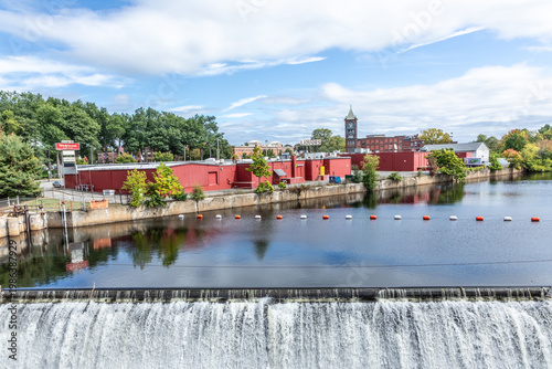 Wallpaper Mural view to skyline at Wallamamumps falls in Springfield Torontodigital.ca