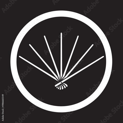 日本の伝統的な器物紋の家紋である「扇紋」のベクターデータ