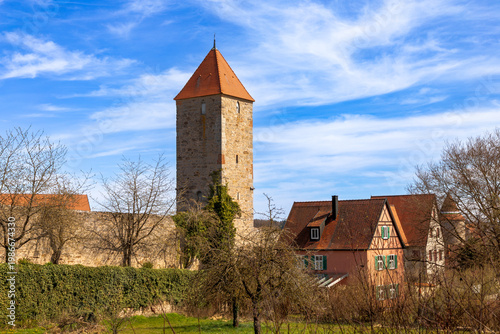 Hagelsturm an der Stadtmauer von Dinkelsbühl, Bayern