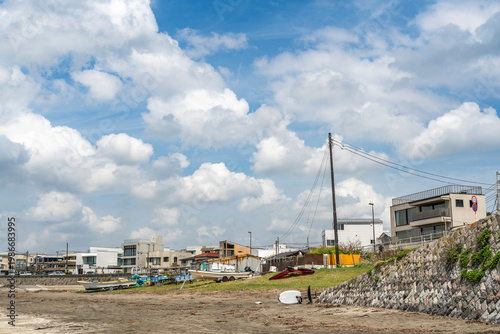 鎌倉市の由比ヶ浜海岸の風景