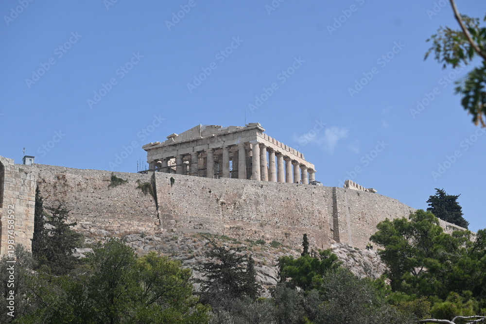 Fototapeta premium The Parthenon temple on the Acropolis of Athens , Greece.i