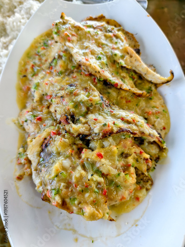 Pollo en salsa