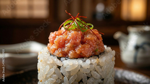 Sushi e salmão fresco com apresentação sofisticada da culinária japonesa