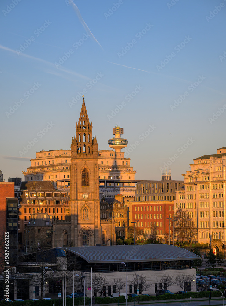 Obraz premium Famous Waterfront Buildings of Liverpool England