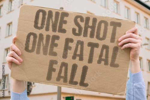Φωτογραφία "One Shot One Fatal Fall" Documented safety reports confirm inattention during photo-taking can result in documented death