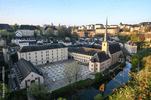 Grand duché de Luxembourg capitale ville tourisme eglise saint Jean riviere Alzette