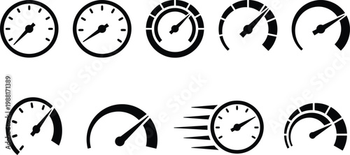 Sammlung von Tachometer- und Messgeräte-Symbolen in Schwarz-Weiß, die Geschwindigkeit und Leistung anzeigen.