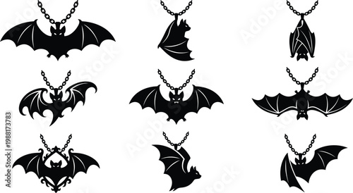 Neun schwarze Fledermaus-Anhänger-Silhouetten in verschiedenen Posen, hängend an Ketten, auf weißem Hintergrund.