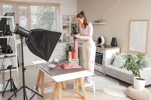 Young female photographer t...