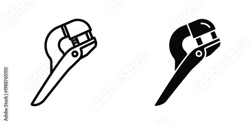 Comparison of two types of bolt cutters with different handle designs