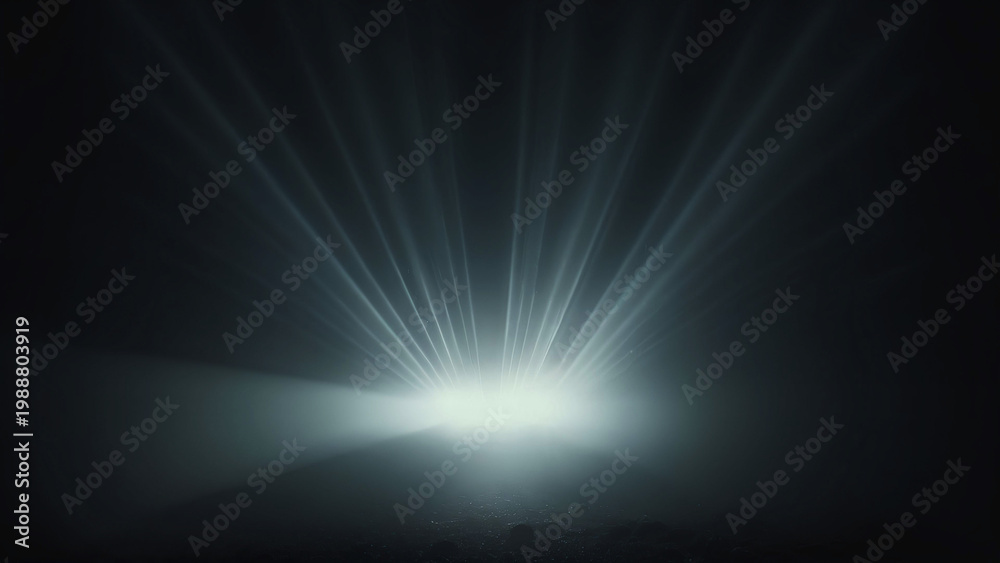 Obraz premium Low Angle Light Rays Spreading From Horizon