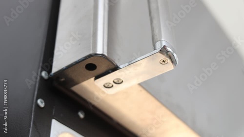 Refrigerator Open And Close Twice From Below