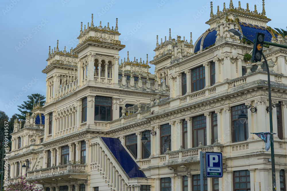 Obraz premium The La Terraza building in the Mendez Nunez Gardens in A Coruna, home to Spanish National Radio