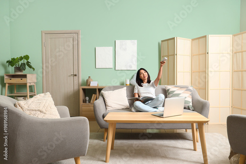 Beautiful Asian woman switc...