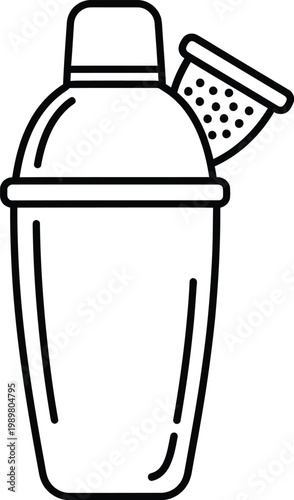 Cocktail shaker with built-in strainer for mixing drinks