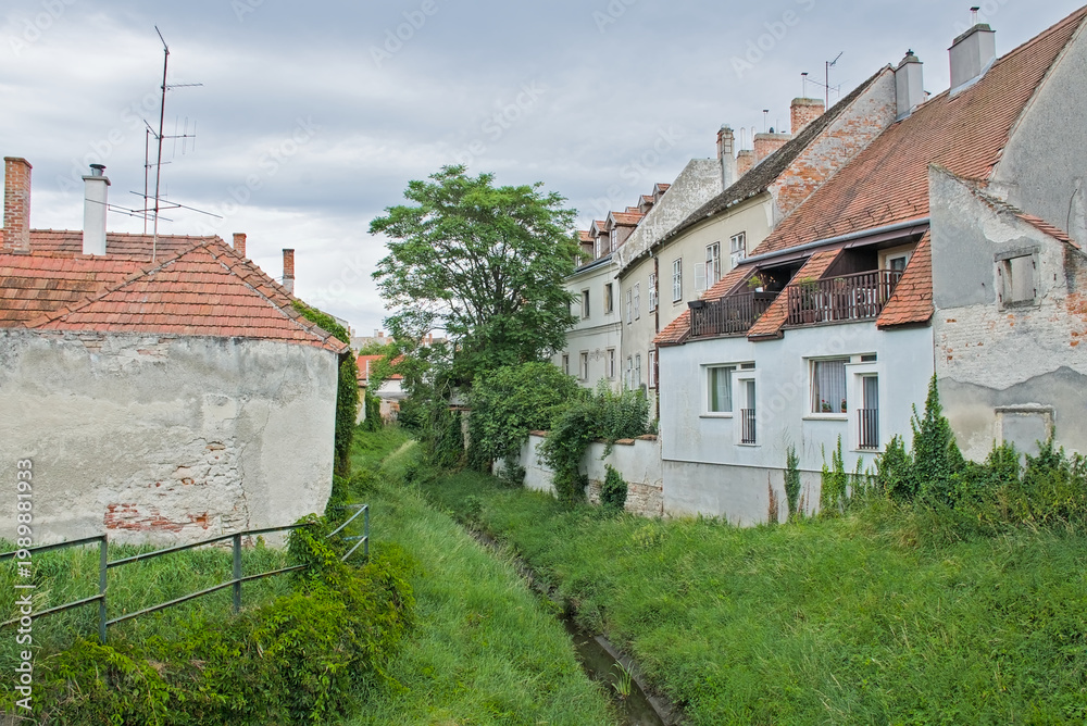 Ταπετσαρία Ditch between old houses in the city of Sopron, Bulgqry