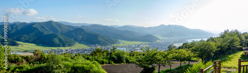 安土山公園展望台から高浜町を眺める（パノラマ）
