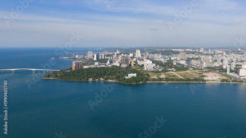 Obraz na płótnie A panoramic view of the coastal city of Sihanoukville, captured from a drone