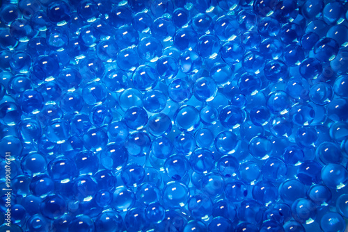 Canvastavla Overhead close-up of blue transparent hydrogel balls filling the entire frame