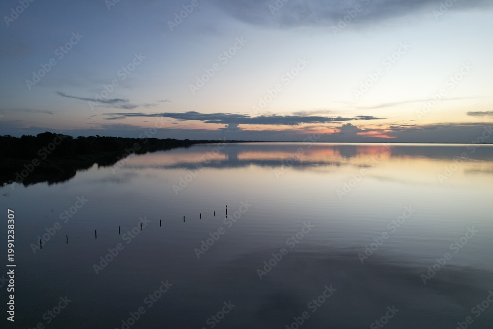 Fototapeta premium Paisaje de la laguna Bravo de Santa Rosa del Yacuma