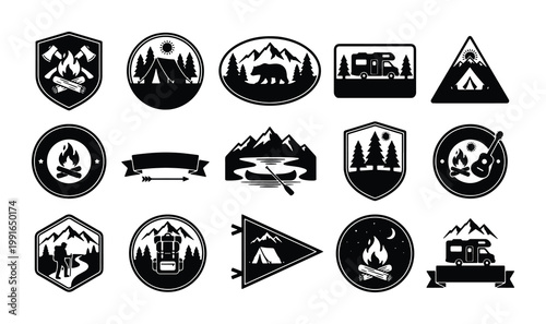 Canvastavla Vintage camping badges and outdoor adventure emblems, set of 15 black and white