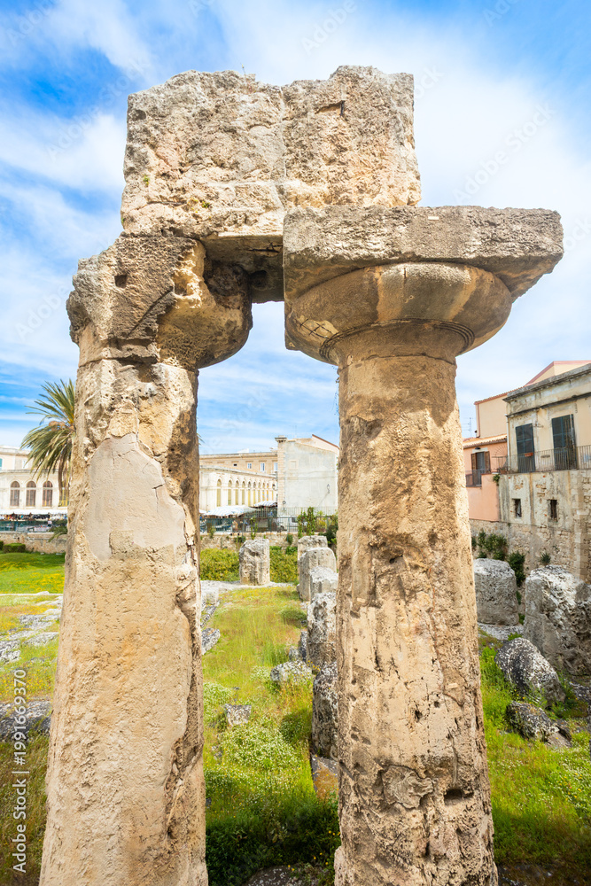 Fototapeta premium Temple of Apollo or Tempio di Apollo, Syracuse