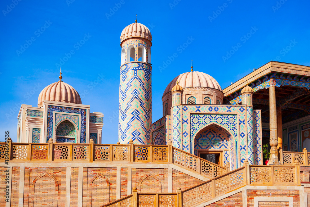 Fototapeta premium Hazrat Khizr Mosque in Samarkand