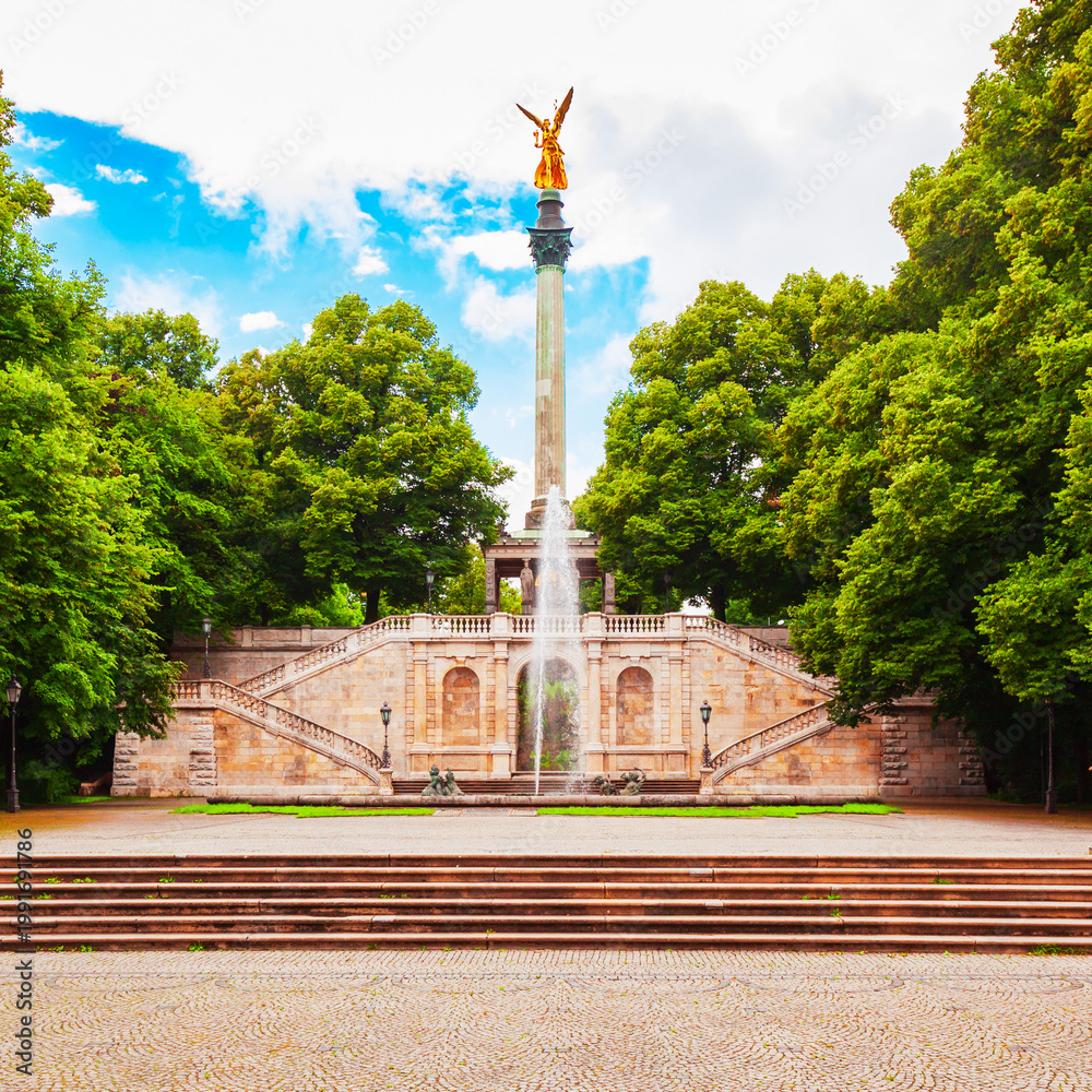 Fototapeta premium Angel of Peace or Friedensengel monument, Munich