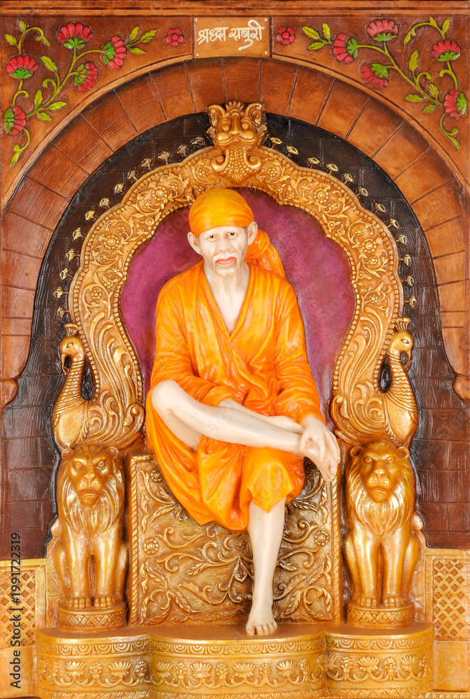 Fototapeta premium statue of saibaba