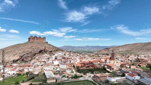 Vista del hermoso municipio de la Calahorra en la provincia de Granada, Andalucía