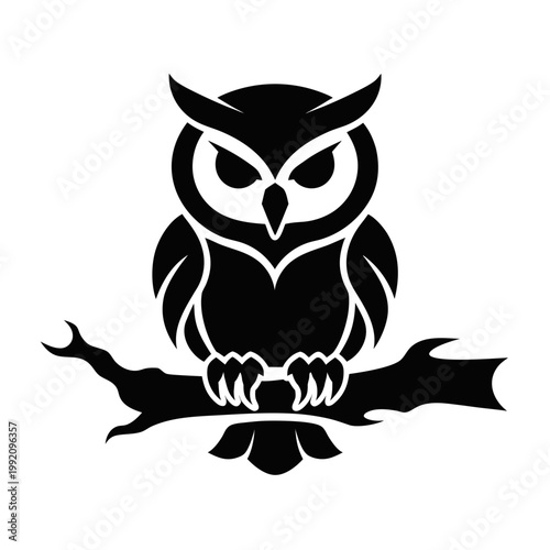 Owl, black silhouette, vector icon, bird, nocturnal animal, wildlife symbol