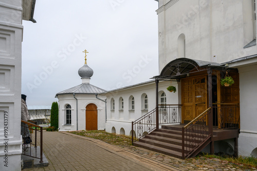 Exploring the serene architecture of Pereslavl-Zalessky's historic site