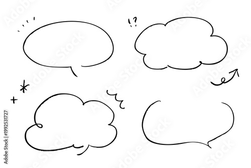 手描き吹き出しのシンプル線画セット 落書き風フレームと矢印のミニマル装飾素材 余白デザイン