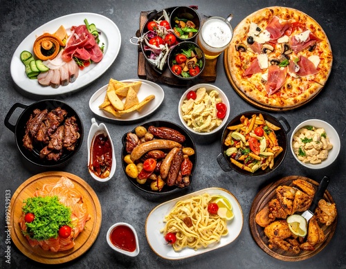 イタリアンやバル料理が並ぶテーブルいっぱいのパーティー料理 宴会や女子会のイメージ 飲み放題コース料理の俯瞰写真