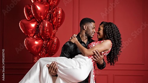 Romantic Couple Valentine's Day Love Romance Celebration Heart Balloons