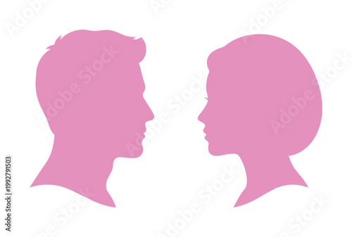 ピンク色の男女の横顔シルエット、向かい合うカップルのプロフィールベクトルイラスト、恋愛や人間関係を象徴するシンプルなアイコンデザイン、コミュニケーションとパートナーシップの概念。
