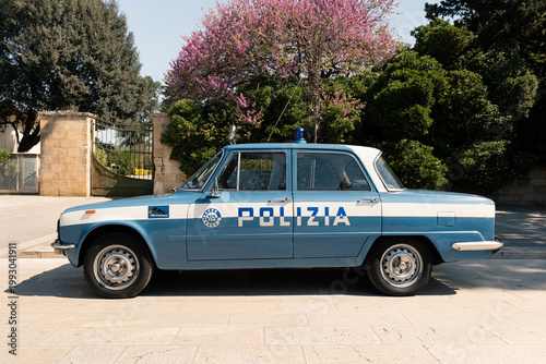 Auto d'epoca della polizia italiana