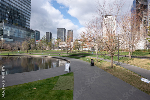 大阪駅　うめきた公園