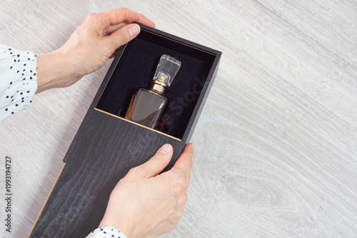 Arabic fragrance presented in a wooden gift box.