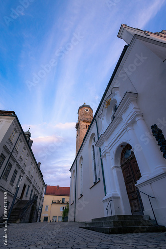 Marienplatz in der Altstadt von Weilheim in Oberbayern